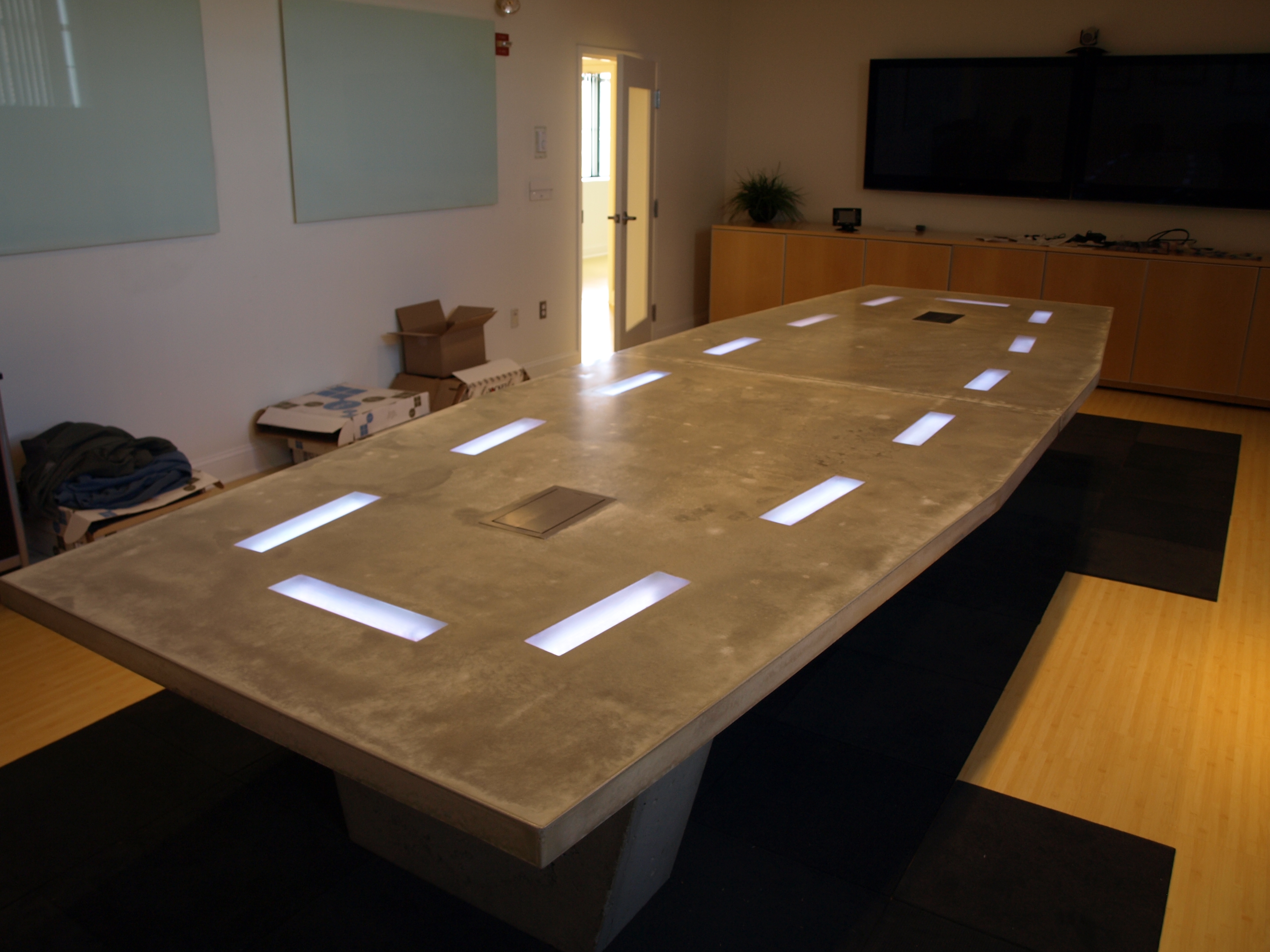 Tables Custom Granicrete Surfaces Countertops Floors Patios